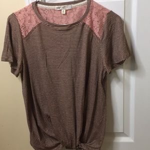 Α striped, lace blouse